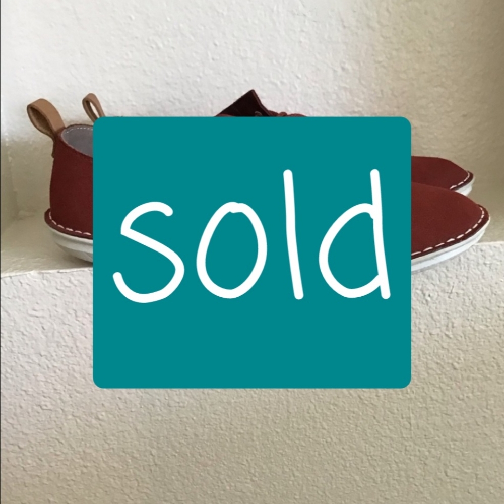 SOLD !!!!!Clarks Original